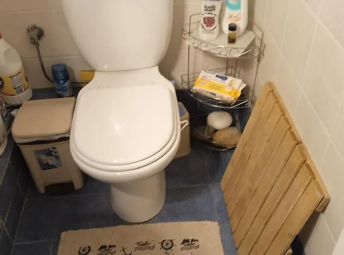 John's Home, σε οικογενειακό διαμέρισμα, συγκατοίκηση Δωμάτια σε οικογενειακή κατοικία Βόλος