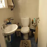 John's Home, σε οικογενειακό διαμέρισμα, συγκατοίκηση Kwatera prywatna Wolos