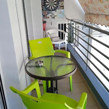 John's Home, σε οικογενειακό διαμέρισμα, συγκατοίκηση