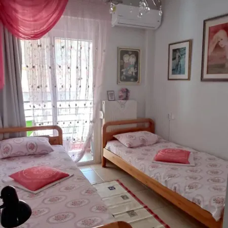 John's Home, σε οικογενειακό διαμέρισμα, συγκατοίκηση * Wolos